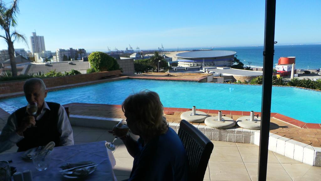 Chapman Hotel And Conference Centre Port Elizabeth Buitenkant foto
